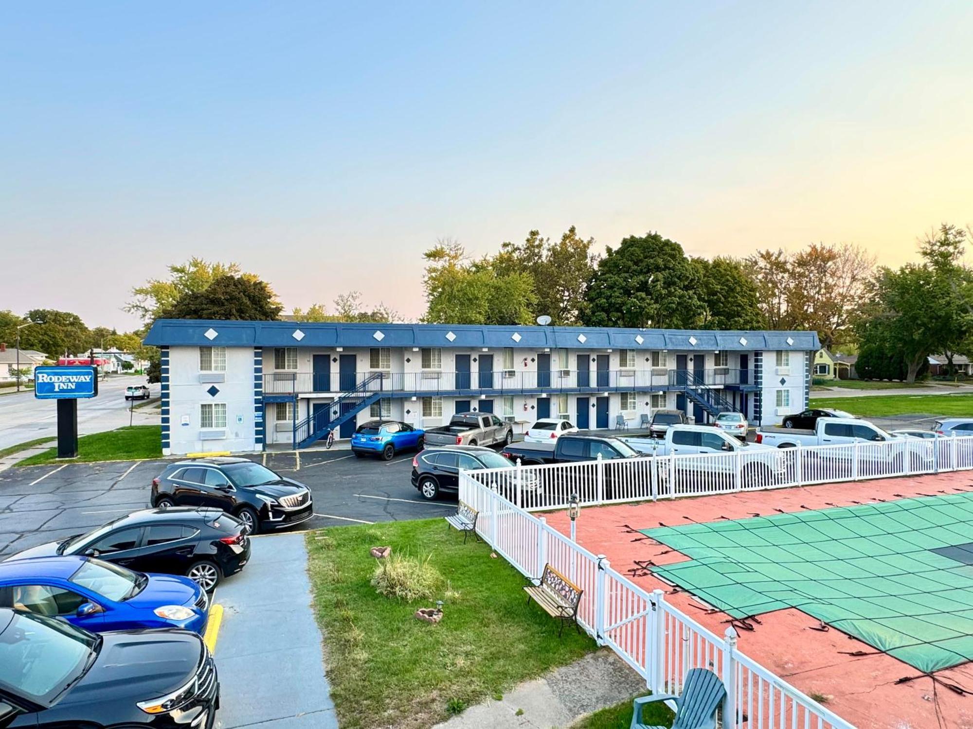 Rodeway Inn セント・ジョセフ エクステリア 写真